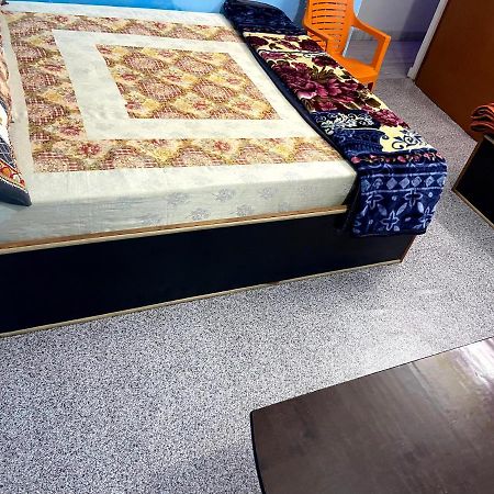 Garuda Guest House Varanasi Ngoại thất bức ảnh