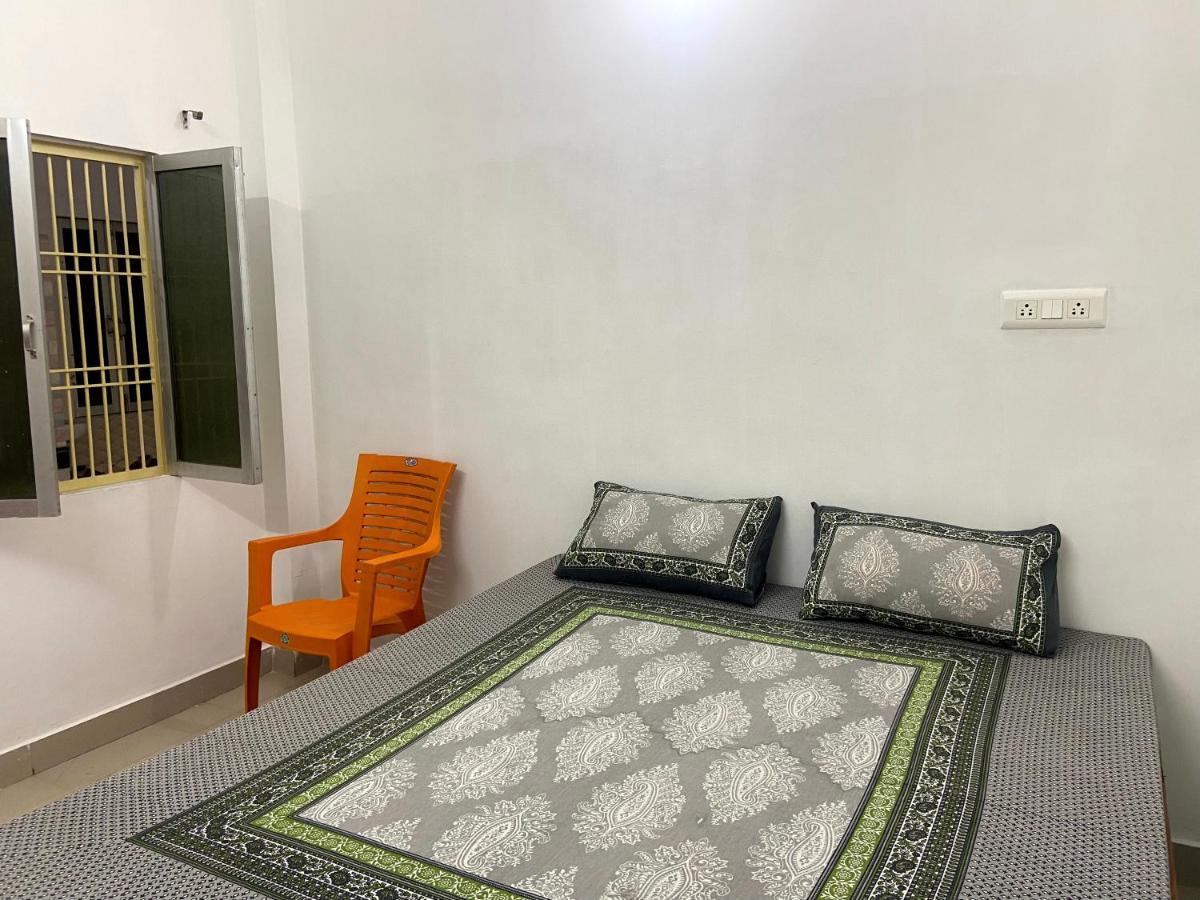 Garuda Guest House Varanasi Ngoại thất bức ảnh
