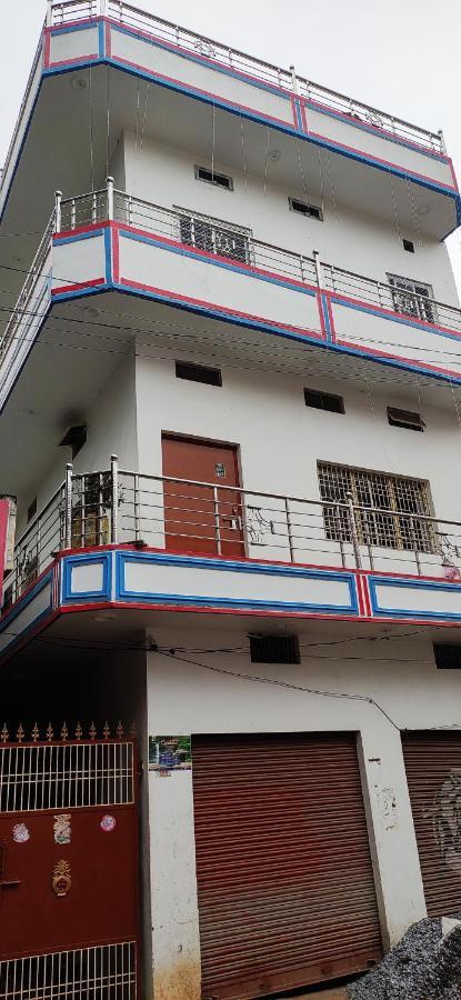 Garuda Guest House Varanasi Ngoại thất bức ảnh