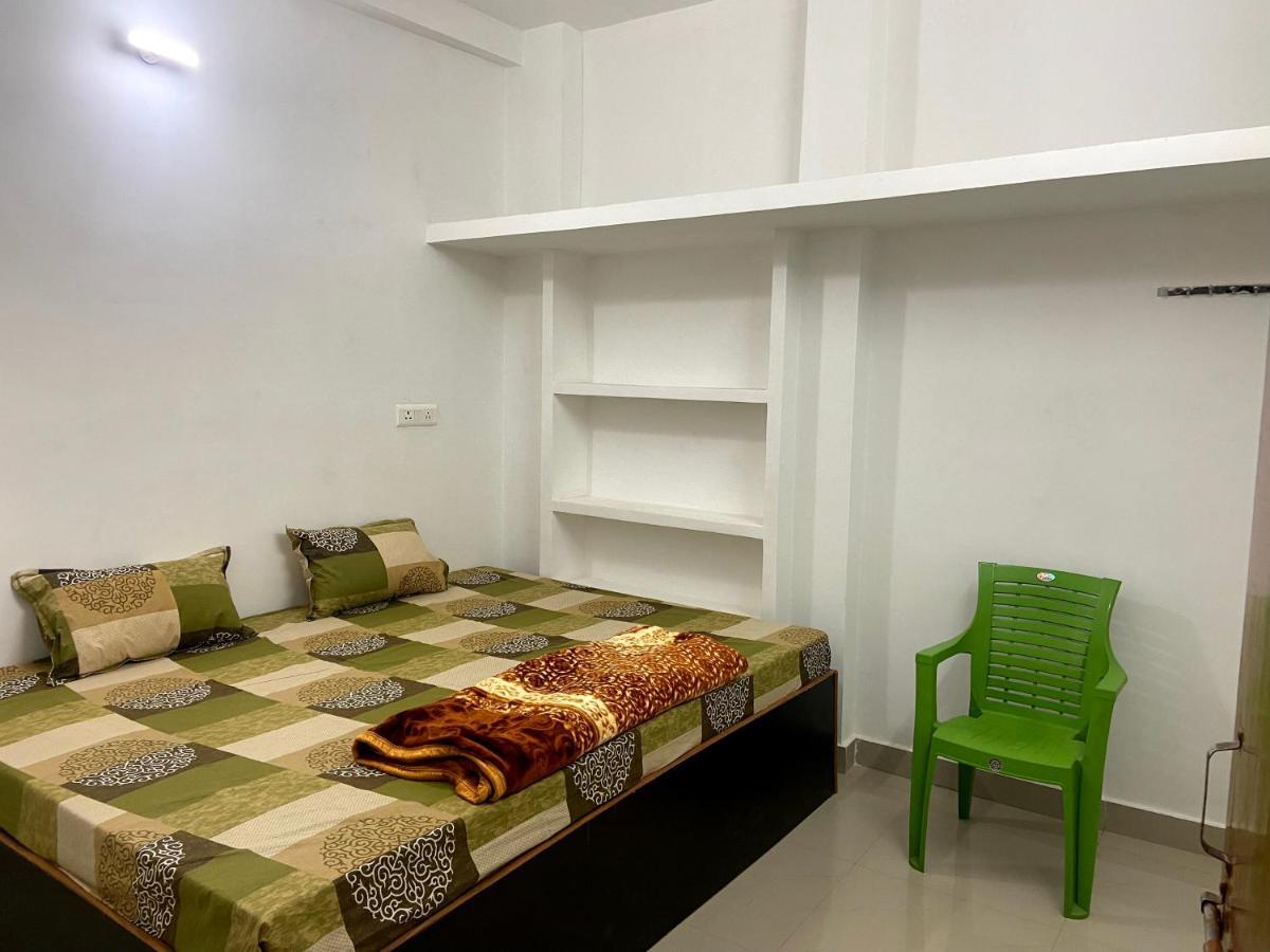 Garuda Guest House Varanasi Ngoại thất bức ảnh